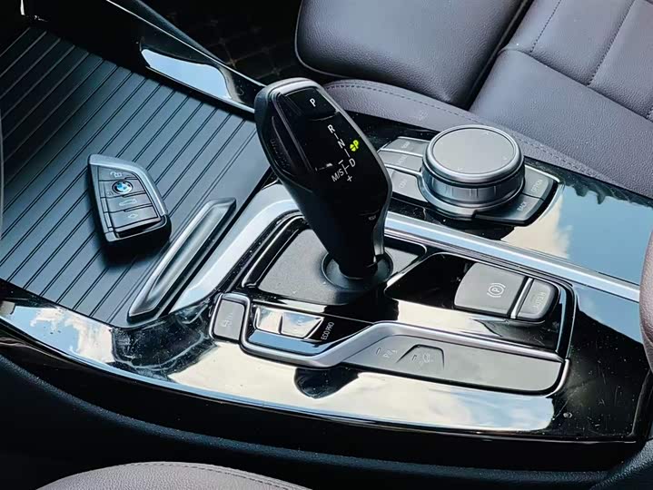 Фото 10 - BMW X3