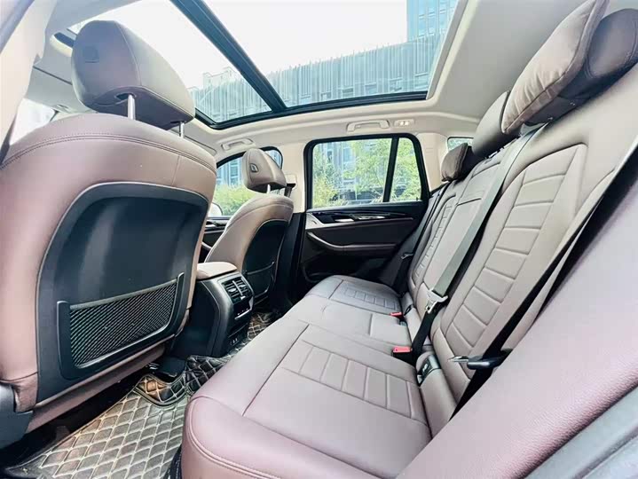 Фото 16 - BMW X3