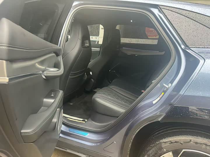 Фото 6 - BYD Sea Lion 07 EV