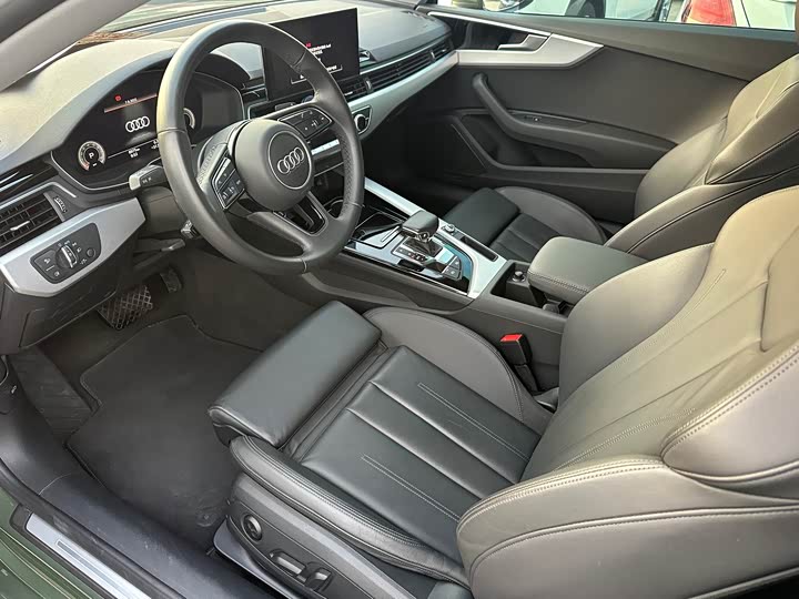 Фото 10 - Audi A5