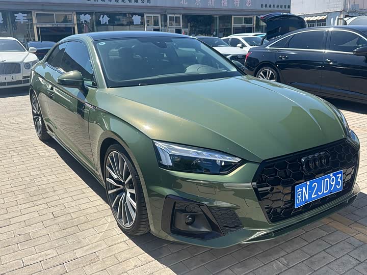 Фото 2 - Audi A5