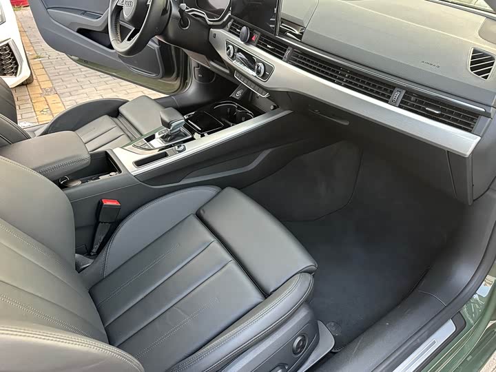 Фото 9 - Audi A5