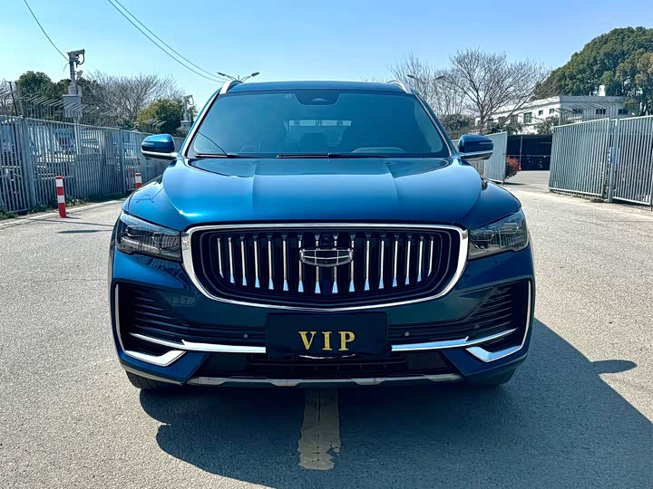 Фото 2 - Geely Monjaro