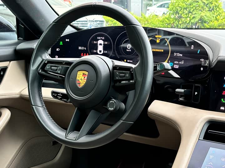 Фото 20 - Porsche Taycan