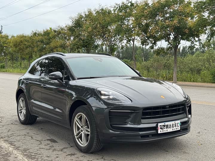 Фото 1 - Porsche Macan