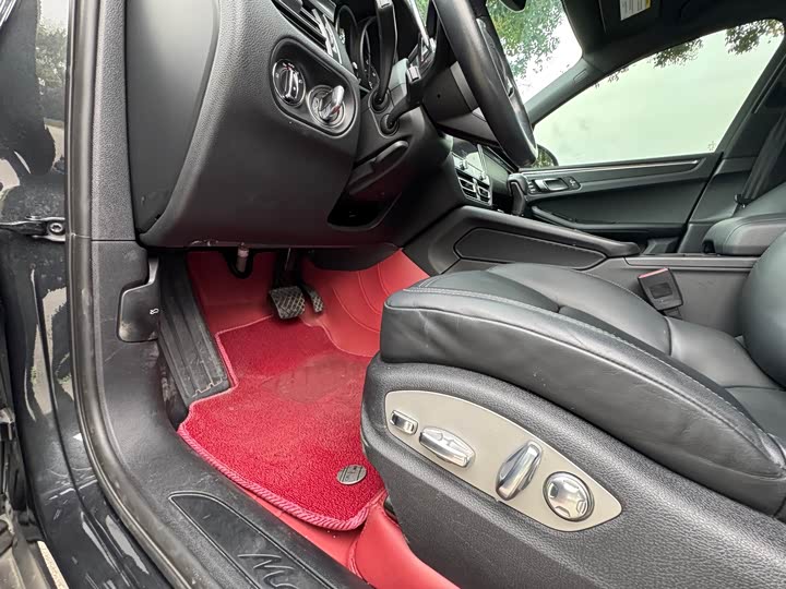 Фото 4 - Porsche Macan