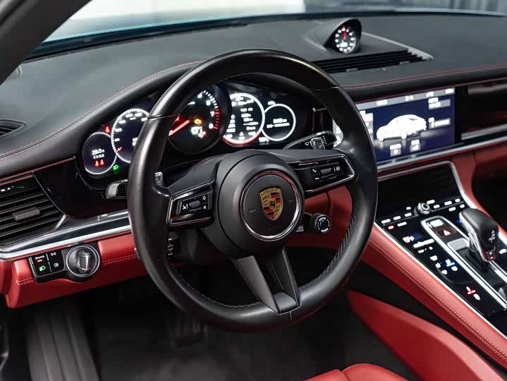 Фото 20 - Porsche Panamera