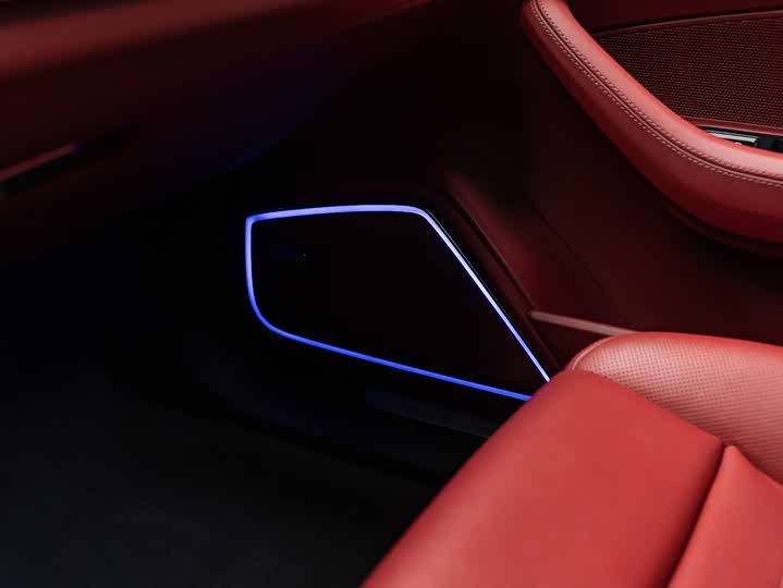 Фото 25 - Porsche Panamera