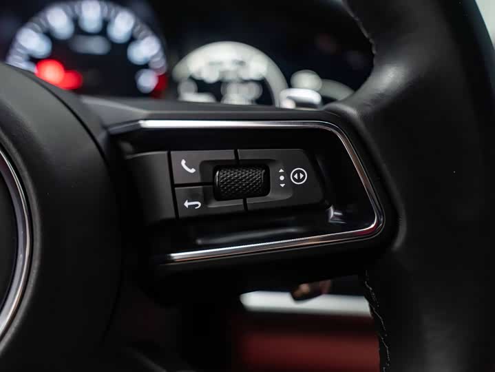 Фото 28 - Porsche Panamera