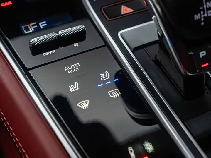 Фото 30 - Porsche Panamera