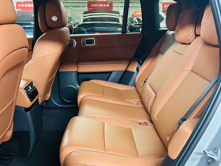 Фото 13 - LiXiang L6