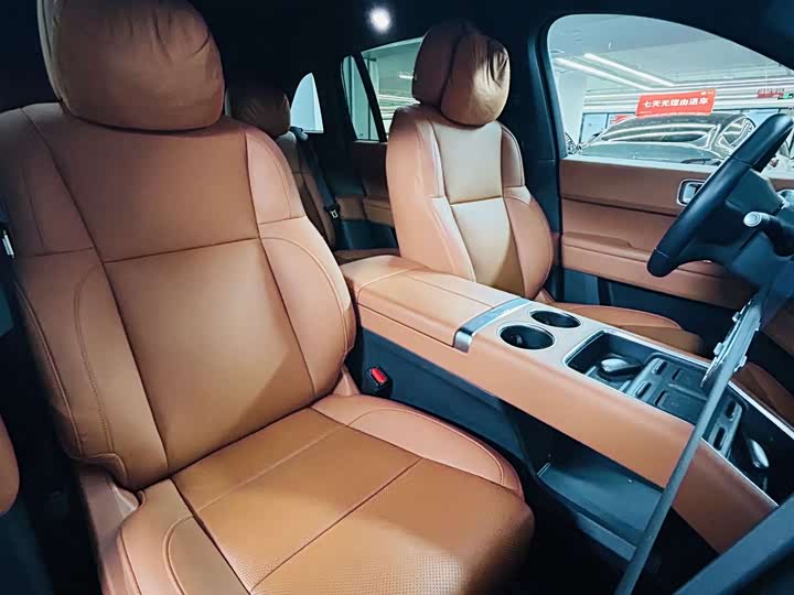 Фото 17 - LiXiang L6