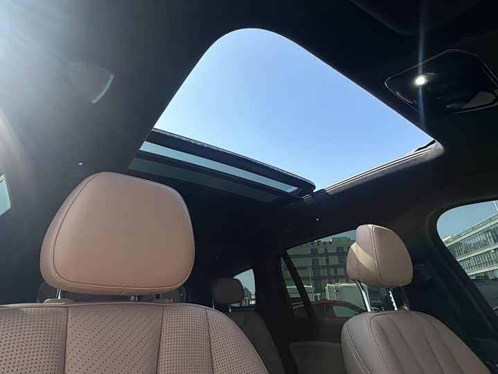 Фото 11 - Nio ES8