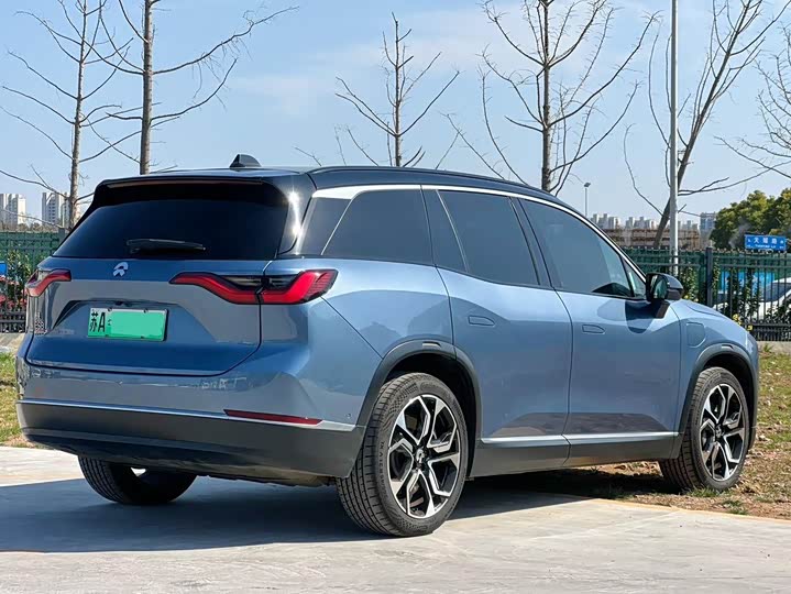 Фото 2 - Nio ES8