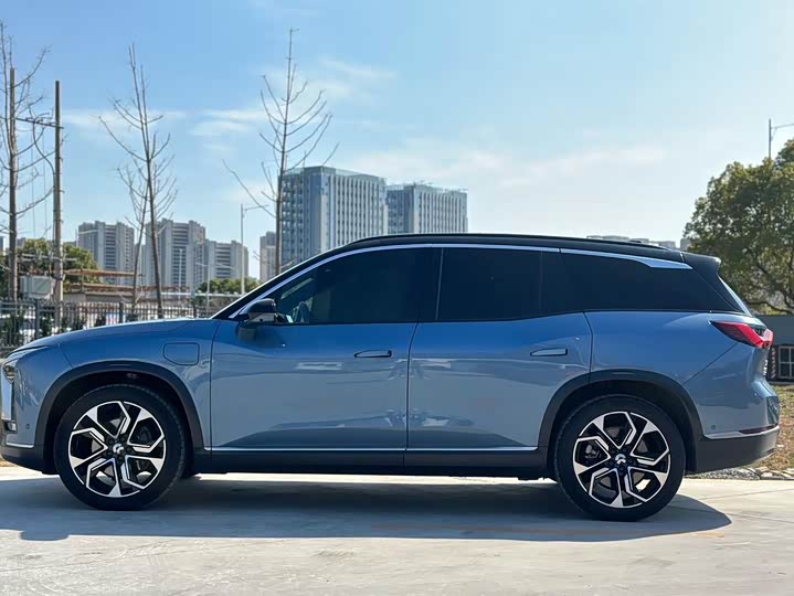 Фото 6 - Nio ES8