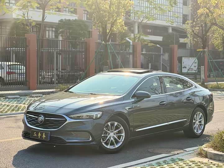 Фото 1 - Buick LaCrosse