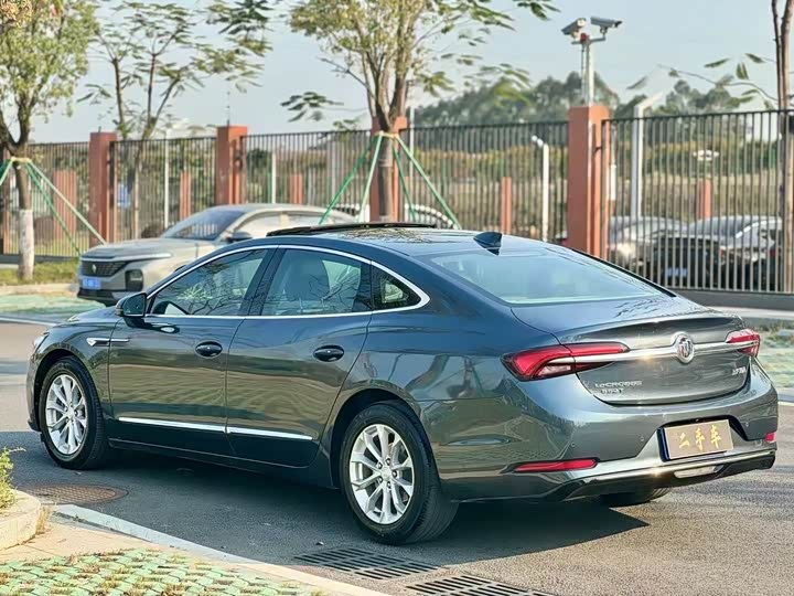 Фото 7 - Buick LaCrosse