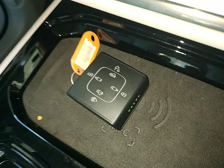 Volvo EM90 2025 2025款 Ultra 六座