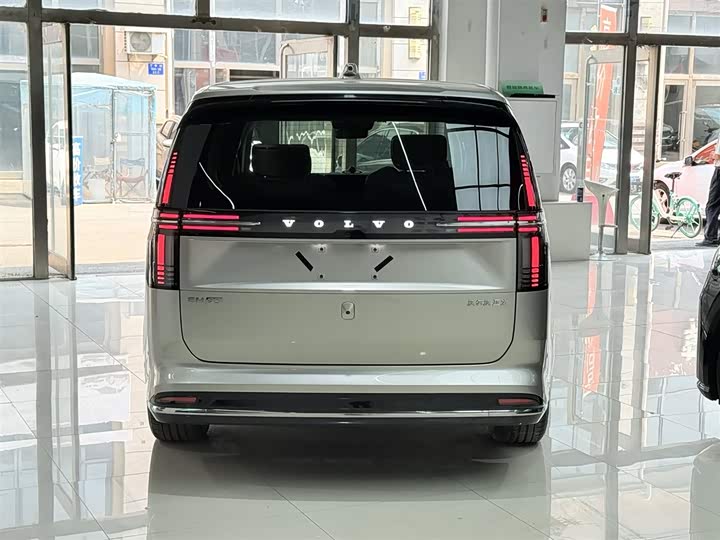 Volvo EM90 2025 2025款 Ultra 六座