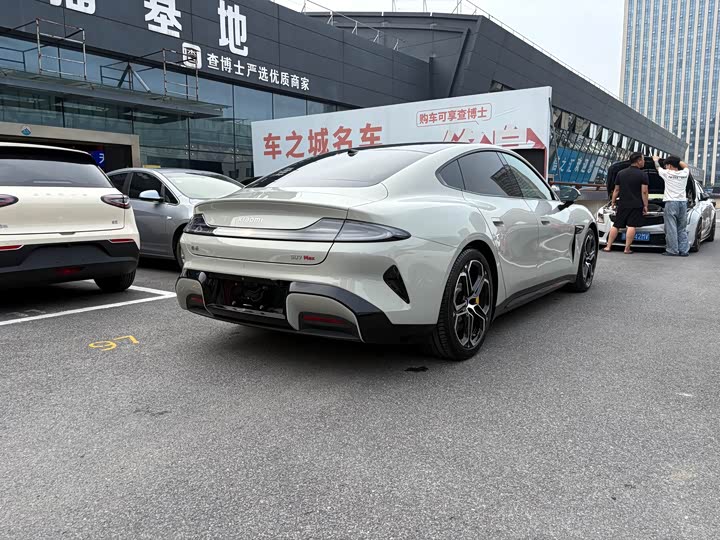 Фото 11 - Xiaomi SU7