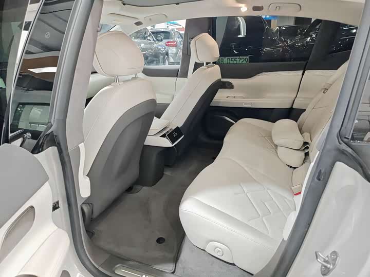 Фото 7 - Nio ET7