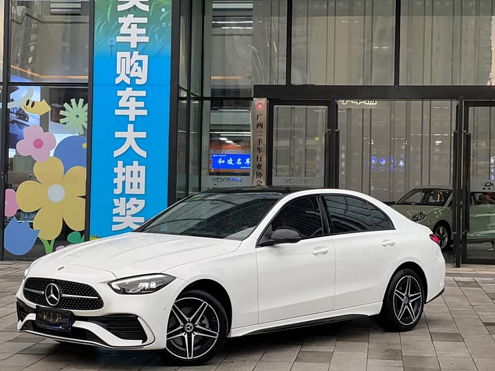 Фото 1 - Mercedes-Benz C-Class