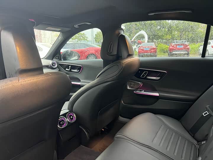 Фото 20 - Mercedes-Benz C-Class