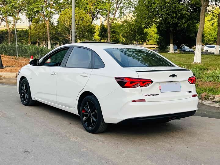 Фото 7 - Chevrolet Monza