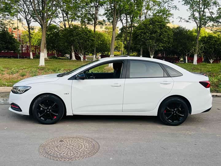 Фото 9 - Chevrolet Monza