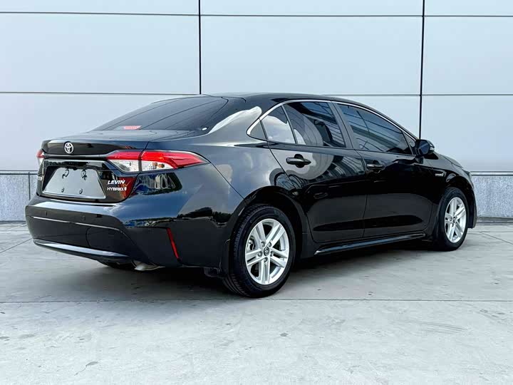 Фото 5 - Toyota Levin