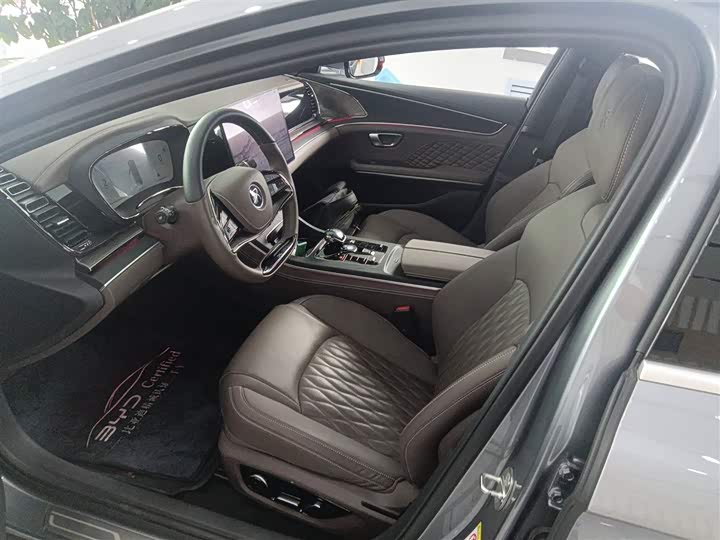 Фото 15 - BYD Han