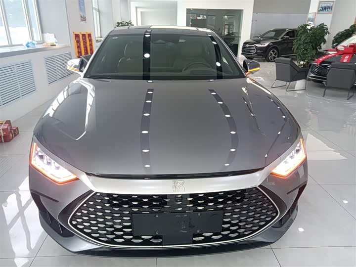 Фото 3 - BYD Han