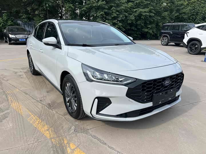 Фото 3 - Ford Focus