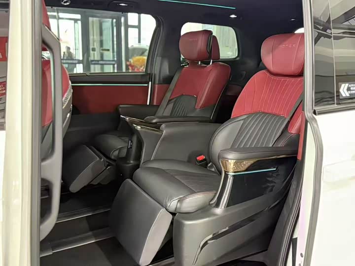 Фото 8 - GAC Trumpchi M8