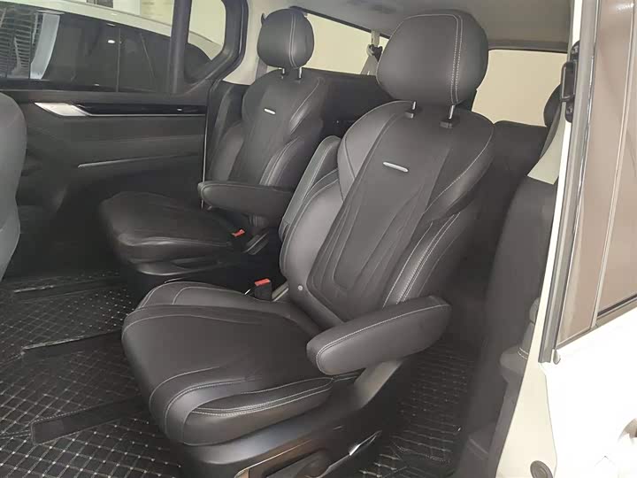 Фото 17 - Maxus G20