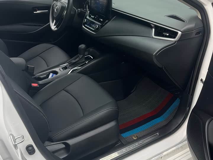 Фото 10 - Toyota Allion