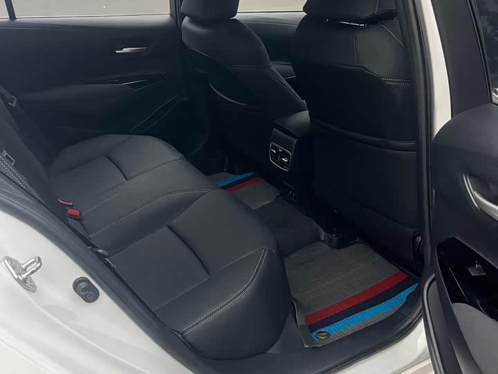 Фото 9 - Toyota Allion