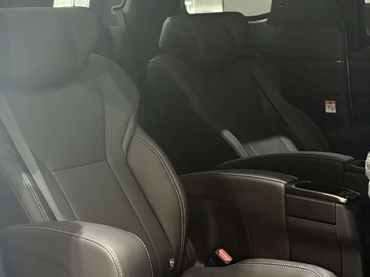 Фото 22 - Toyota Alphard