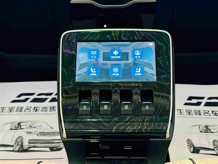 Фото 21 - GAC Trumpchi M8