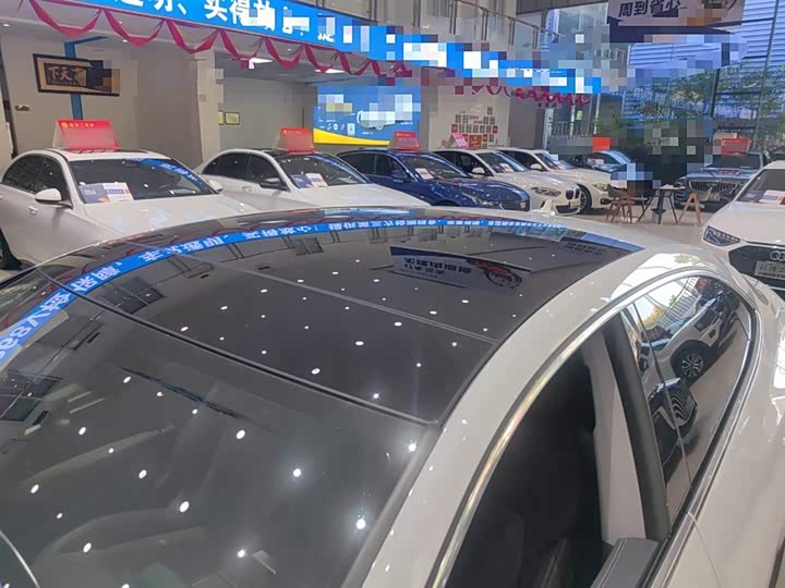 Фото 16 - Audi A7L