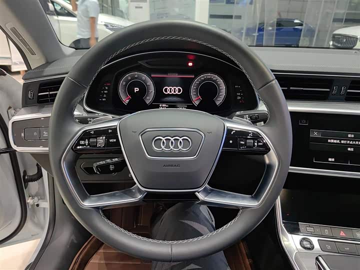 Фото 4 - Audi A7L