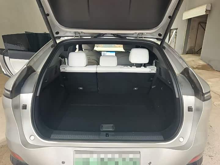 Фото 10 - XPeng G6