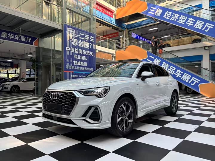 Фото 1 - Audi Q3 Sportback