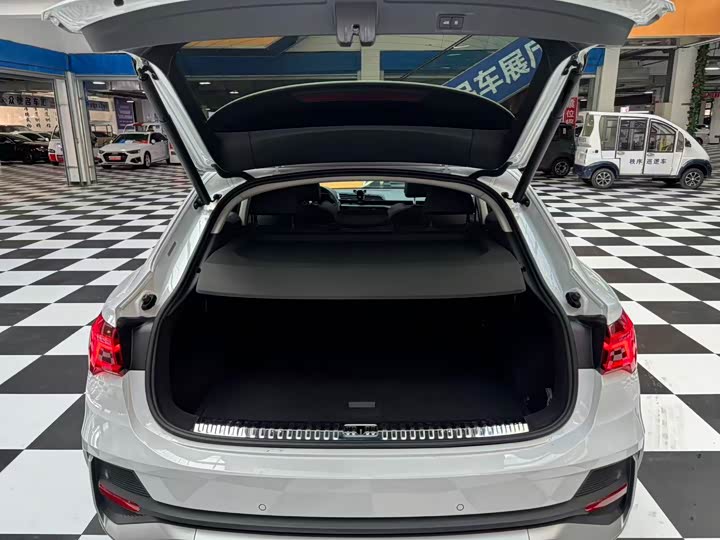 Фото 15 - Audi Q3 Sportback