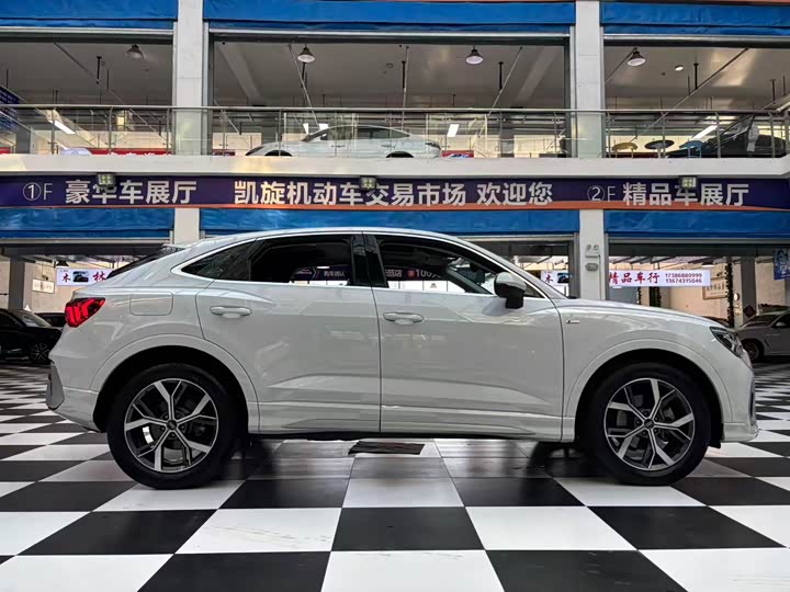 Фото 16 - Audi Q3 Sportback