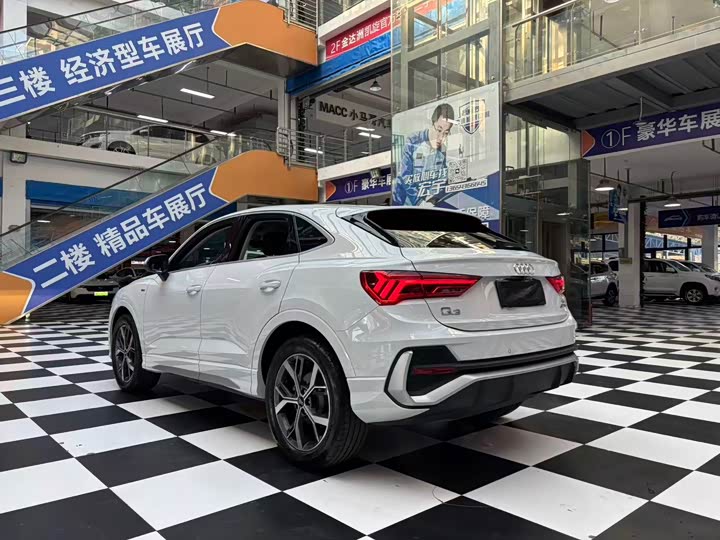 Фото 17 - Audi Q3 Sportback