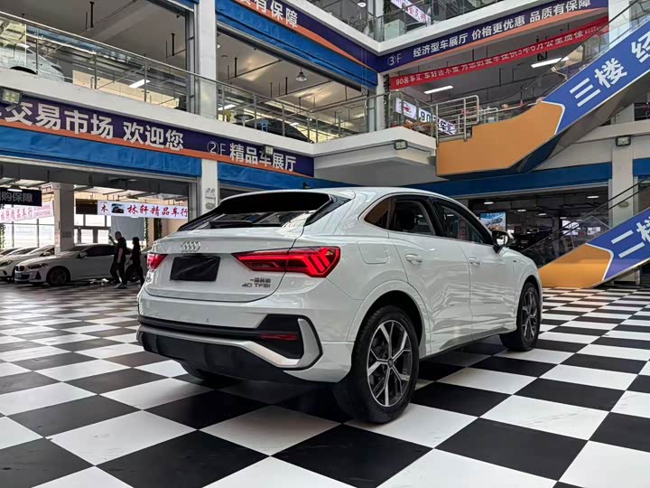 Фото 19 - Audi Q3 Sportback