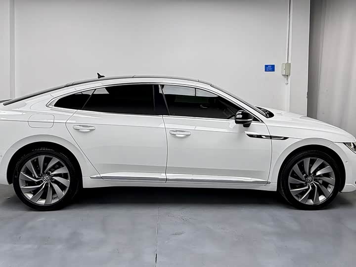 Фото 8 - Volkswagen CC