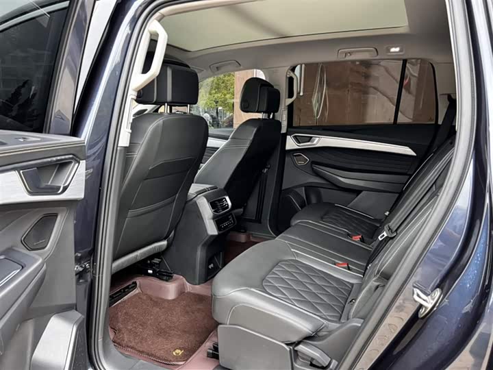 Фото 19 - Volkswagen Talagon