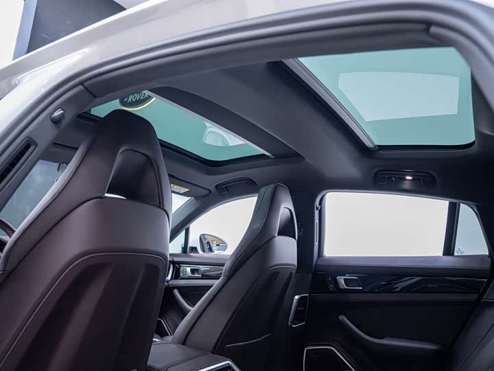 Фото 19 - Porsche Panamera